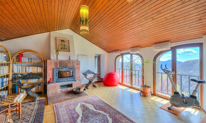 Aranno House | Casa Dell'Antonio - Happy Rentals