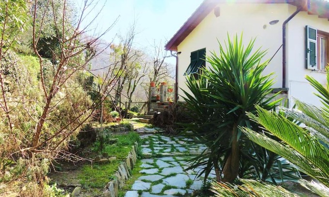 Avegno Apartment | casa di arya CODICE CITRA LT-0043