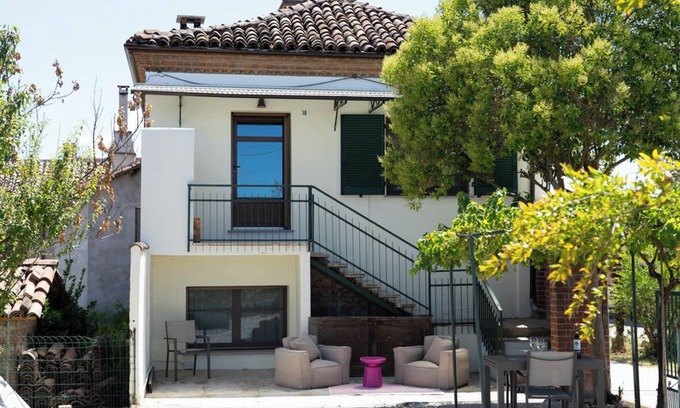 Costigliole d'Asti House | Casa di Mia Zia Bed & Wine - Villa Uve - luxury, tranquility and insane views