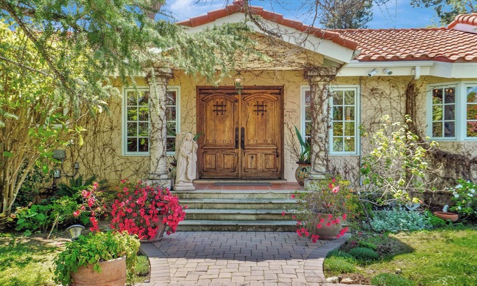 Woodland Hills House | Casa Diego a Centrally Located Spanish Vibe Home w/Great Outdoors & Pool