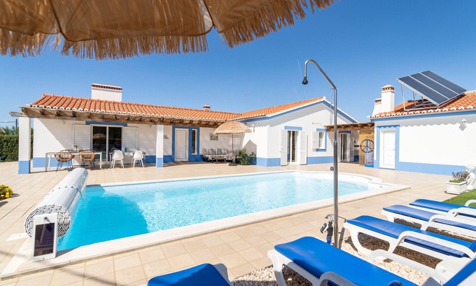 Aljezur Villa | Casa do Amor - close to the beaches of Aljezur