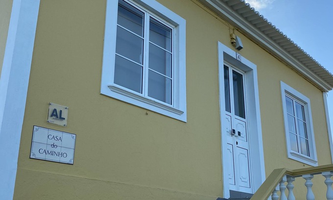 Praia da Vitoria House | Casa do Caminho