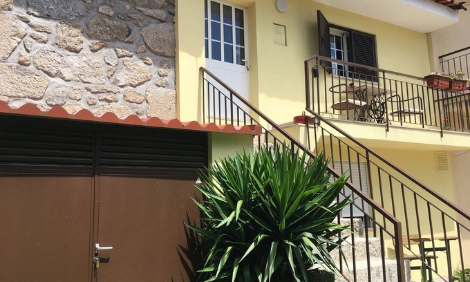 Amares Cottage | Casa do Laranjal-às Portas do Gerês e Perto de Interessantes Cidades a Visitar