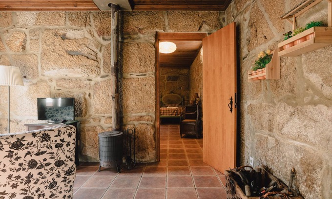 Varzea de Abrunhais Villa | Casa do Moinho - Quinta de Recião