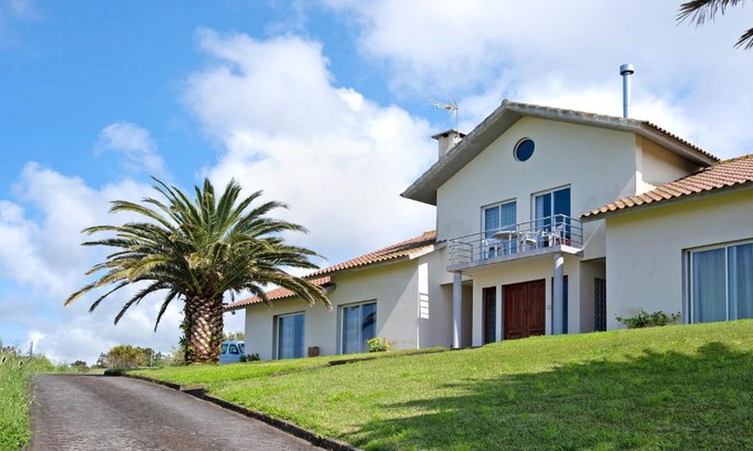 Achadinha House | Casa Do Monte