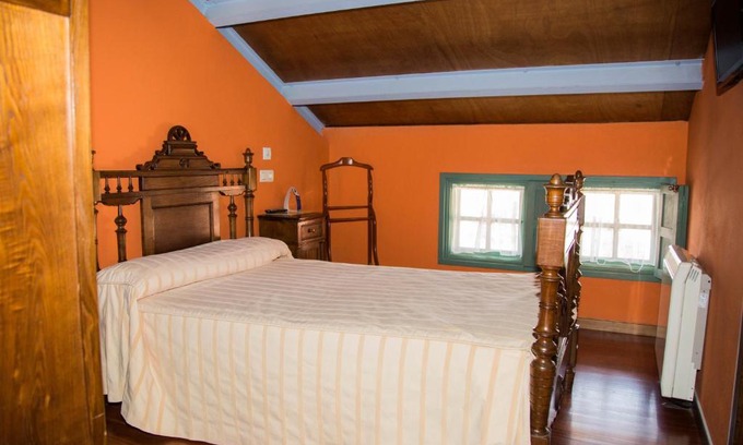 Vila de Cruces House | Casa Don Din