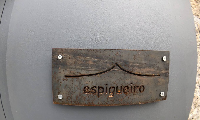 Casteloes House | Casa Espigueiro - Roof Houses