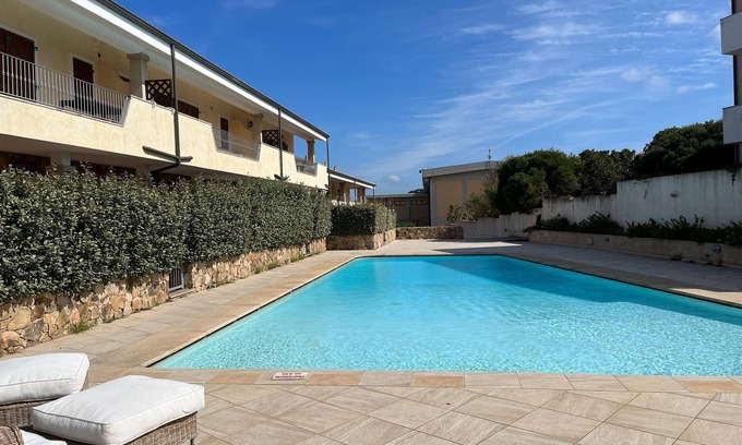Palau Apartment | Casa Efix - Apartment with large terrace and pool Palau