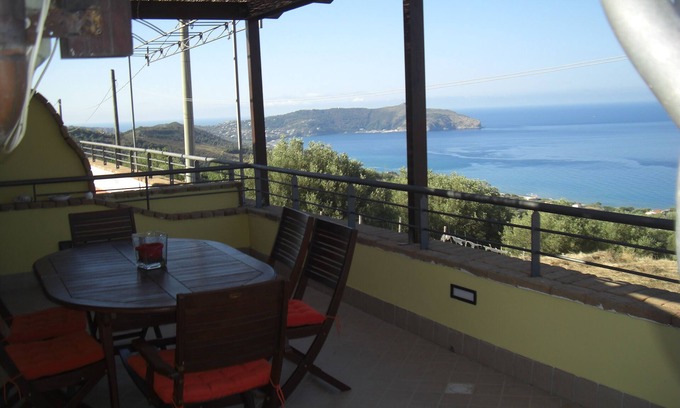 Pisciotta Apartment | CASA ELISABETTA apt. 2: magnificent view, Mediterranean Sea, Cilento