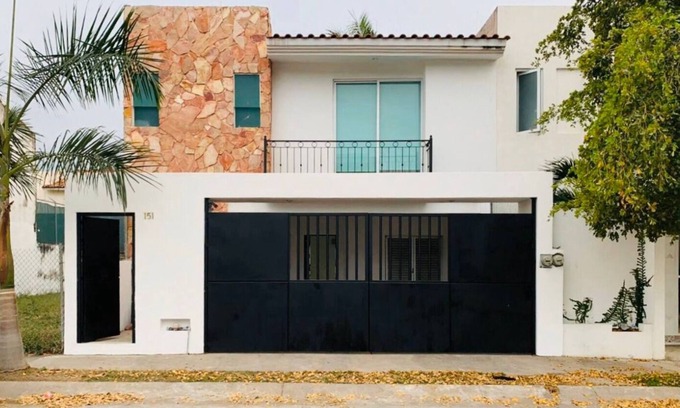 Fluvial Vallarta House | Casa Encanto - 3Bdr, 2.5bath w/Jacuzzi and Parking