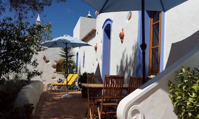 Olhao Apartment | Casa Estrela - restored 100 year old farmhouse, magical & close to the sea.