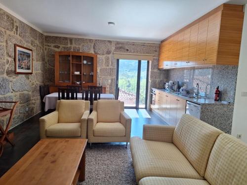 Amares House | Casa Feixa Gerês