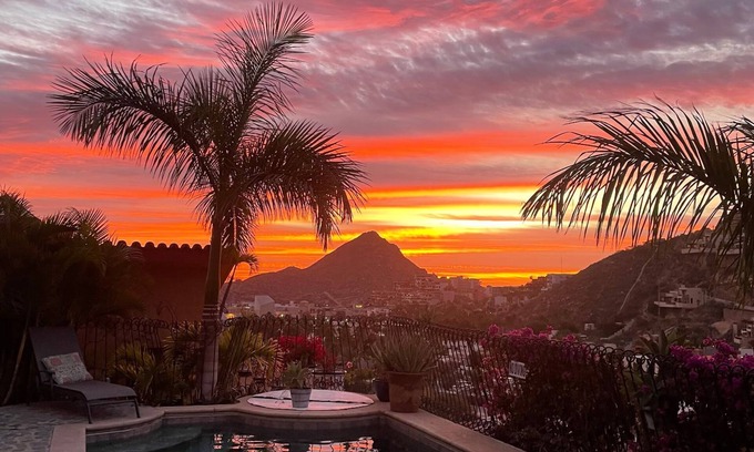 Pedregal House | Casa Flamingo Cabo Luxurious Home. Spacious Rooms, Private Pool and Jacuzzi