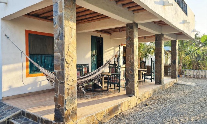 Puebloviejo House | Casa frente al mar Chevere Beach