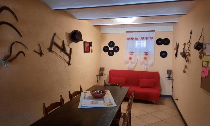 Sant'Eraclio Apartment | CASA HELENA