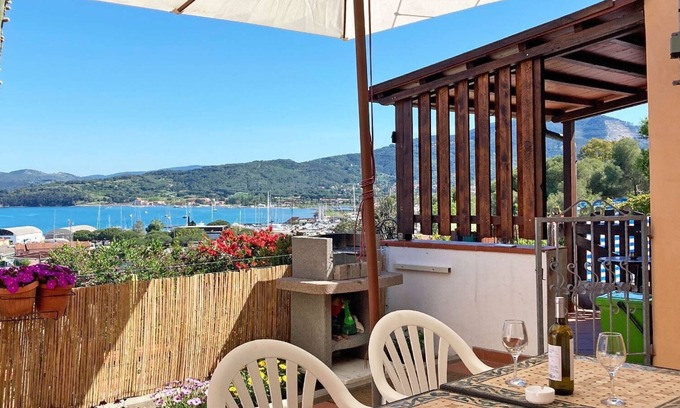 Portoferraio Apartment | Casa Il Cactus - Two-room apartment with large terrace overlooking the sea