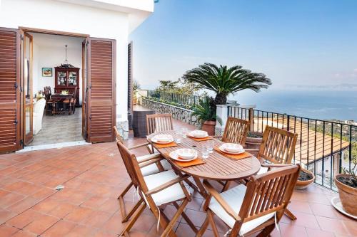 Priora House | Casa Jasmine with magnificent view