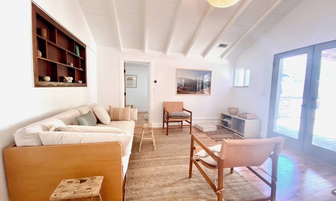 Meiners Oaks House | Casa la Luna - a peaceful and modern rustic cottage in Ojai