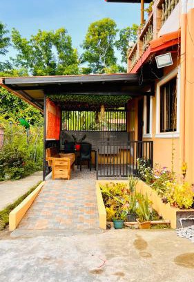 San Pedro House | Casa La Princesa 1 Family Room with cozy balcony & kitchen
