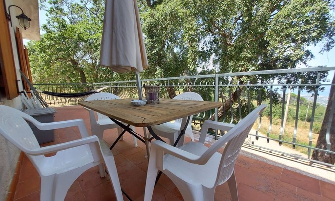 Gratteri Apartment | Casa la Quercia apartment with terrace Between Cefalù and the Madonie Park