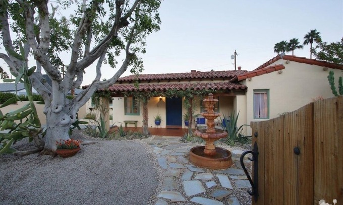 Warm Sands House | Casa Luna. A rare Spanish gem