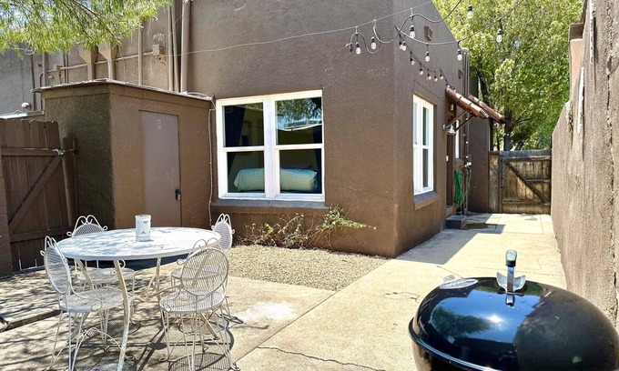 Sam Hughes Apartment | Casa Luna: A Southwest, Vintage Getaway!