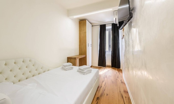 Santo Spirito Apartment | Casa Maria in Florence by Mmega