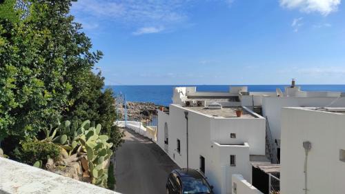 Marina di Novaglie House | Casa Marieli - A 50 Metri Dal Mare, Con Spazio Esterno