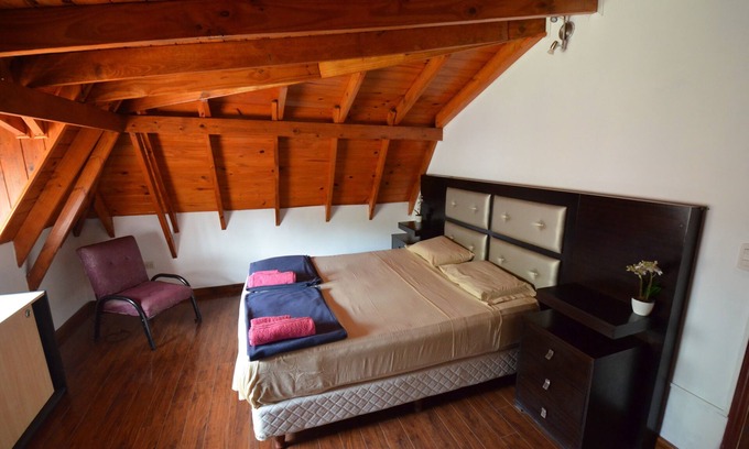 El Jaguel Hotel | CASA MARINA AIRPORT EZEIZA H4 10-15 minutes to Airport