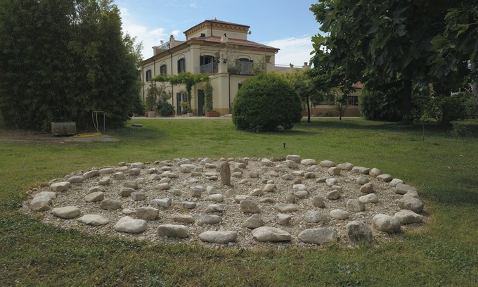 San Martino in Pensilis House | Casa Marina, into 18th century masseria surrounded by olive groves