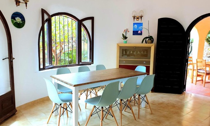 La Canuta House | Casa MiraMar seaview BBQ pool 250m from beach