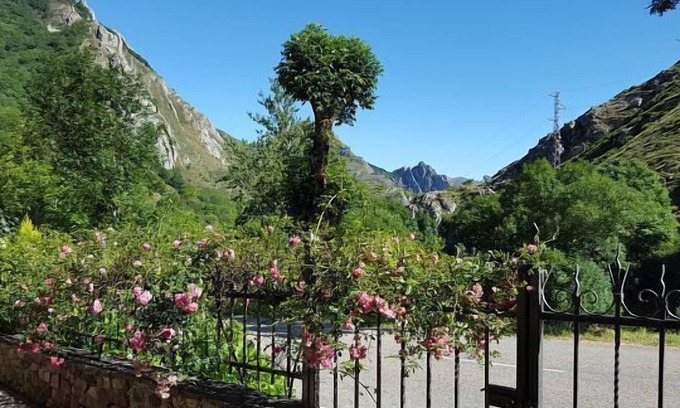 Caunedo Cottage | Casa Modesta Apartments for 2 people
