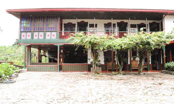 Calarca Bed & Breakfast | Casa Museo Hacienda La Cabaña