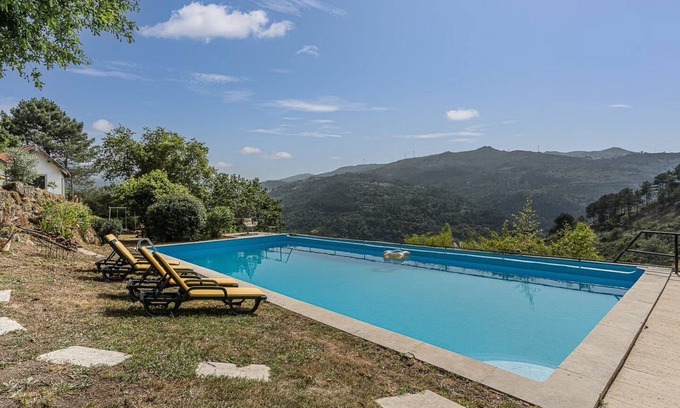 Cinfaes House | Casa Museu da Geada - Rural Hotel