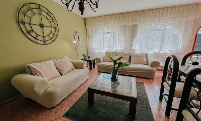 San Cristobal de las Casas House | Casa Duraznos /center + fast WiFi + parking /pet friendly
