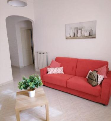 Arma di Taggia House | Casa Noemi, a pochi passi dalle spiagge e dal centro di Arma di Taggia.