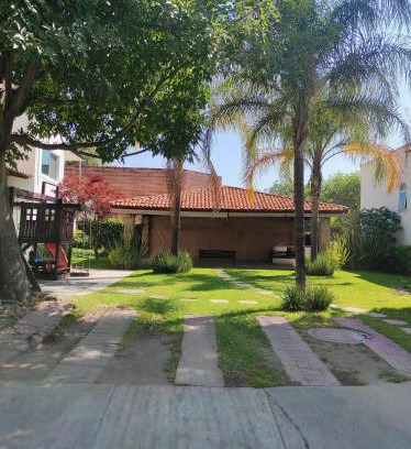 Granja Bed & Breakfast | Casa Noriux en Gdl