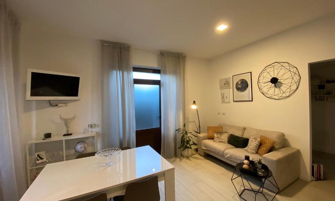 Villasanta Apartment | Casa Paola