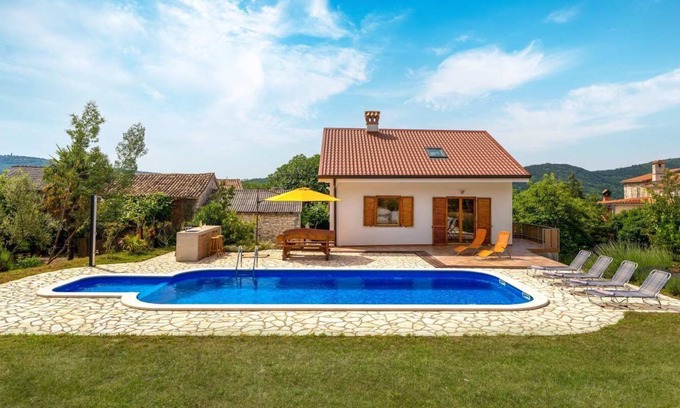 Buzet House | Casa Pauliana with pool and sauna, Pracana
