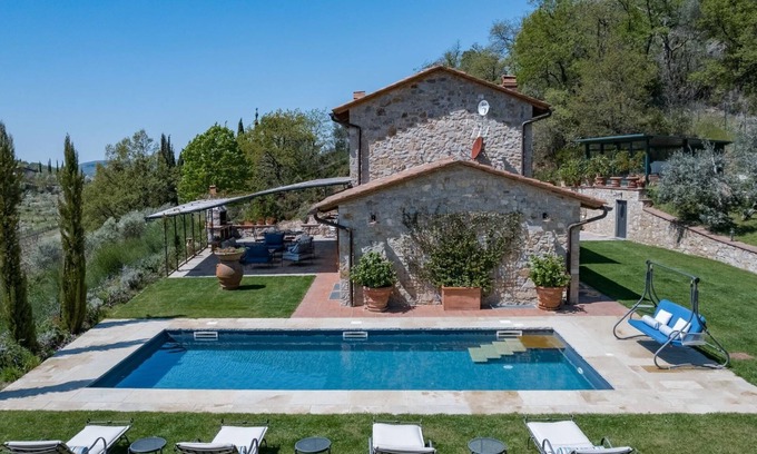 Gaiole in Chianti Villa | Casa Perano, Gaiole in Chianti, Siena and Chianti