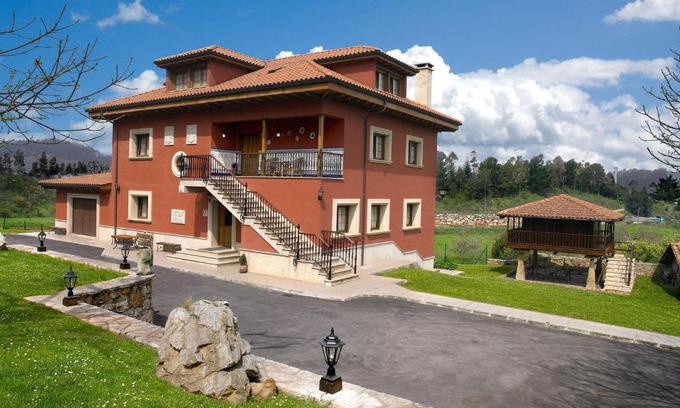 Perlora House | Casa Regina