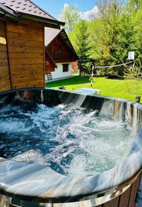 Hangu House | Casa Rogin