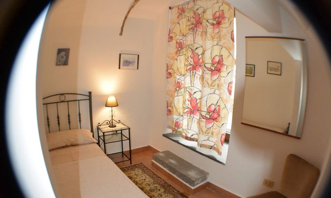 Adrano House | Casa Romeo