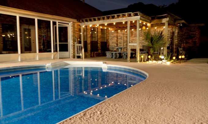 Wright House | Casa Rosada pool House 🏖👙10 min from beach