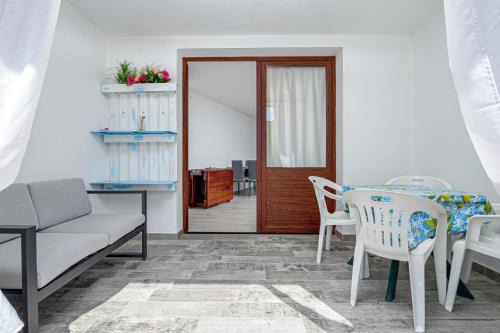 Schifoni House | Casa Rosy