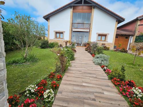 Hinojedo House | Casa Rural Alojamientos Marte