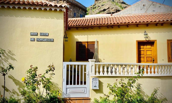 Vallehermoso House | Casa rural La Encantadora