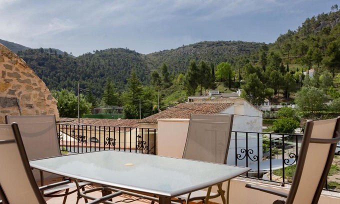 Andilla Apartment | Casa rural La Muralla