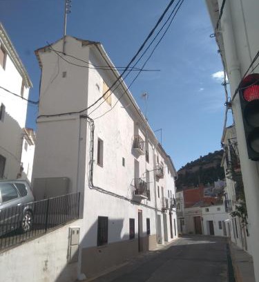 Chulilla Apartment | Casa Rural La Tia Rosa
