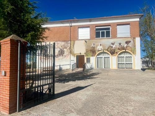 Salmoral House | Casa Rural Las Escuelas de Pradoalegre